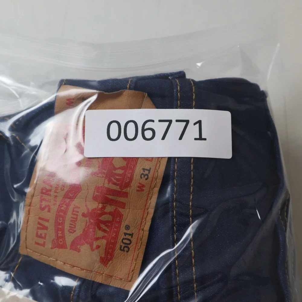 Levis 501 Jeans Mens 31x30 Blue Original Button Fly Stretch Denim Grunge 90s Y2K